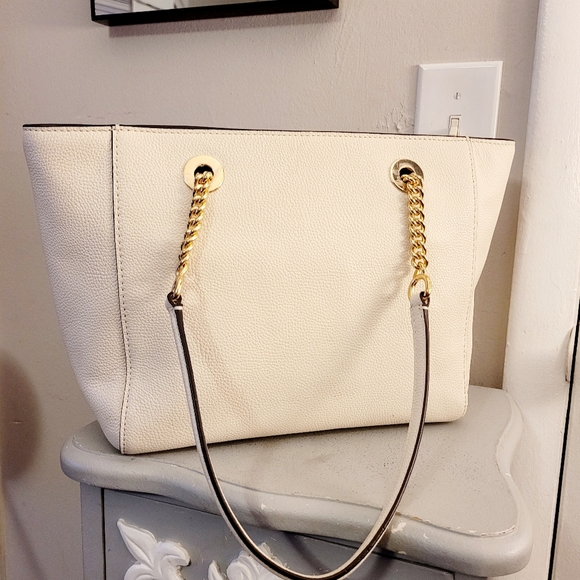 Coach Turn lock chain tote 27 NWOT attached - Picture 8 of 16